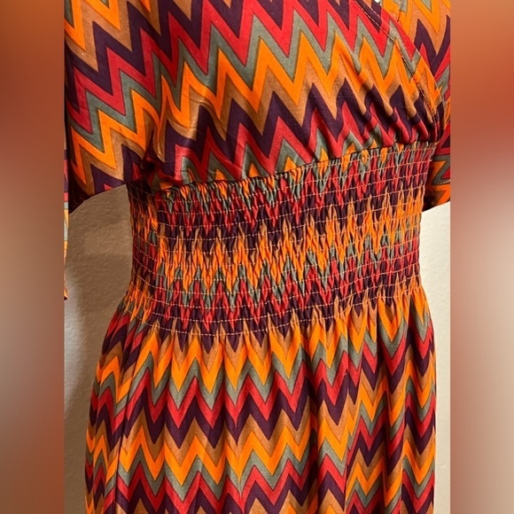 397. Cristinalove Fall Colors Chevron Cinched Dress S - Picture 3 of 5